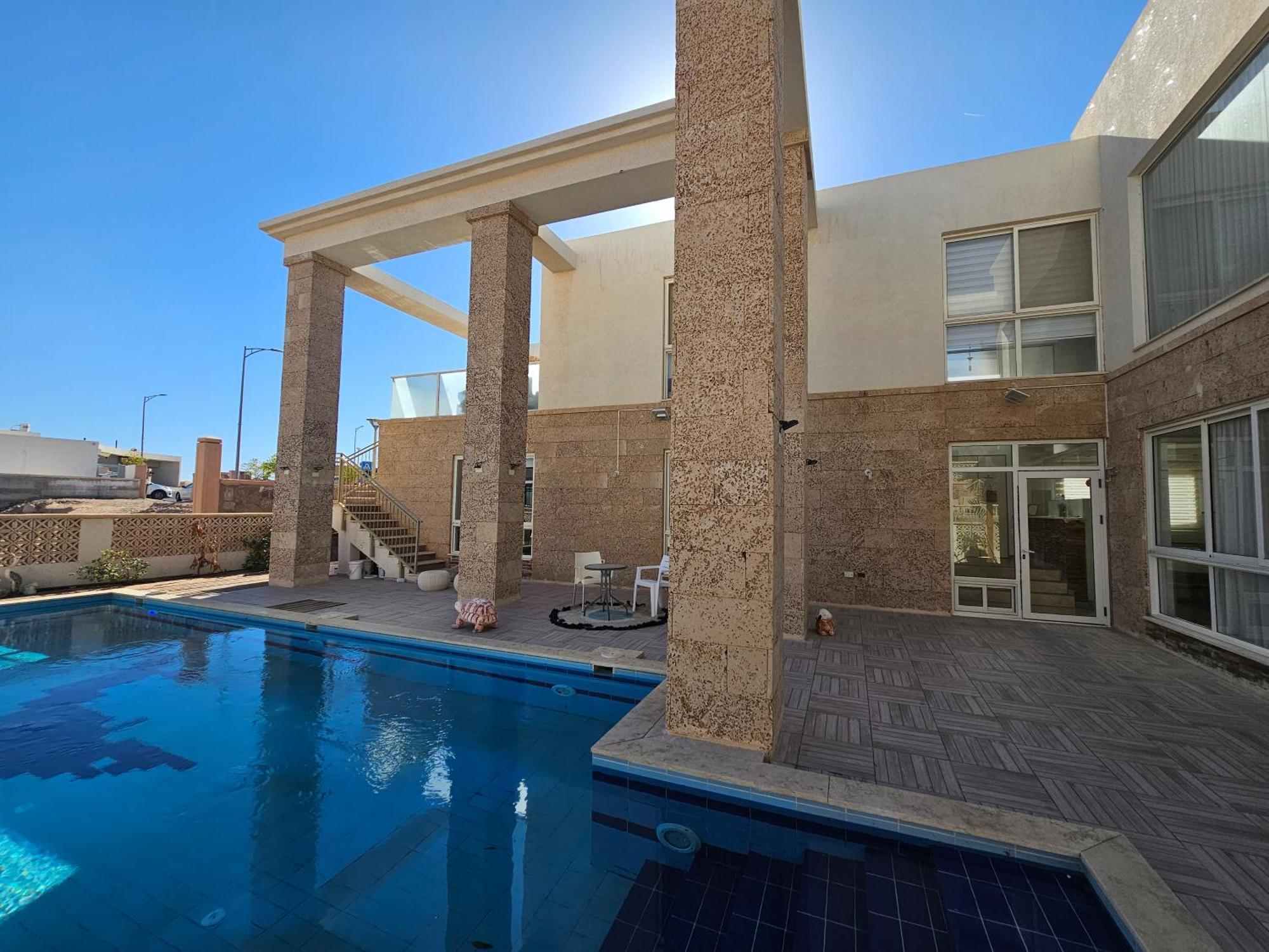 Villa Oasis Reef Resort Near The Sea -רק משפחות エイラート エクステリア 写真